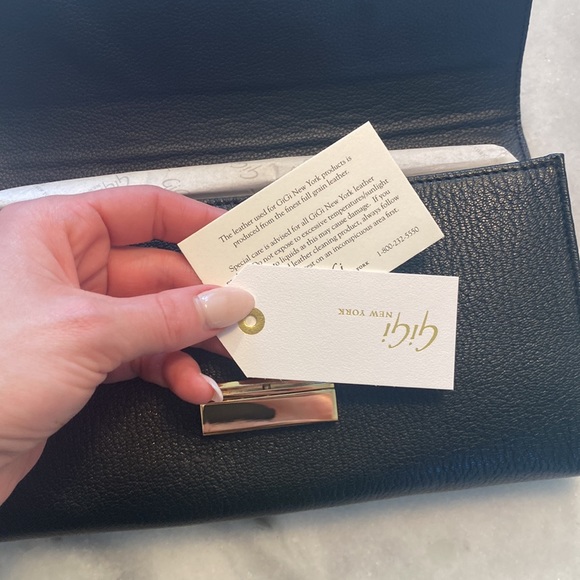 Gigi New York black clutch - Picture 6 of 6